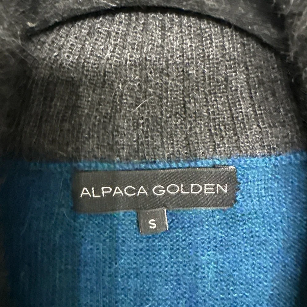 Golden Alpaca 100% Baby Alpaca Sweater Men’s Blue 1/4 Zip Made in Peru Size Smal